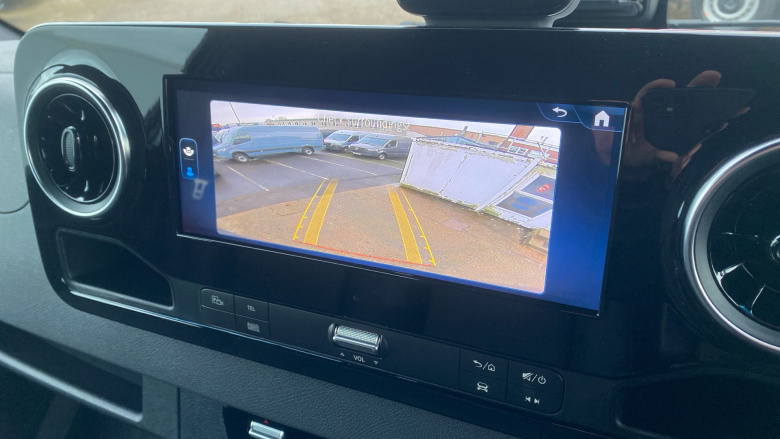 Mercedes-Benz Sprinter 315Cdi L2 Diesel Rwd 3.5t H2 Select Van